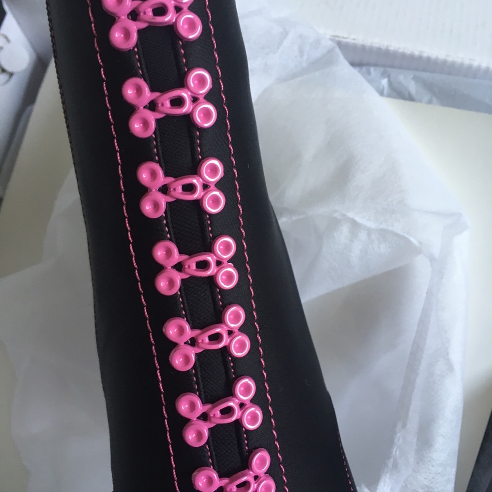 Poster Grl Black & Pink Stiletto Ankle Boots Dolls Kill BNIB - Picture 13 of 16